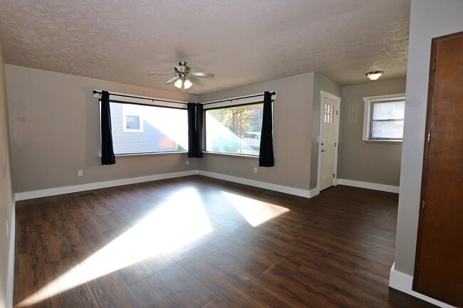 Photo - 1025 N 50th Ave