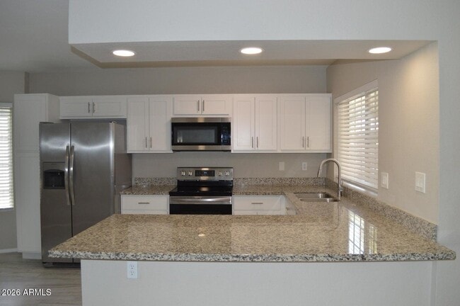 Building Photo - 2910 W Marconi Ave Unit 113