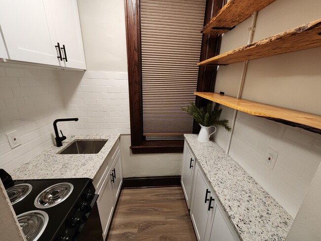 Photo - 723 N Lime St Unit #1