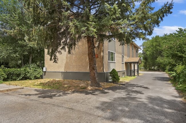 Building Photo - 938 23rd St