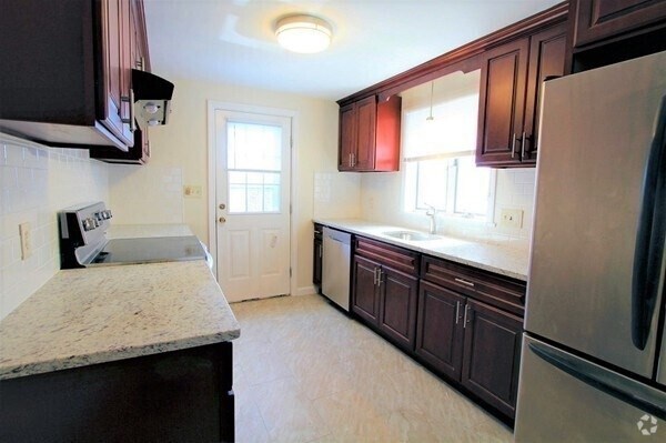 Building Photo - 27 Fallon Ct Unit 27 Rental