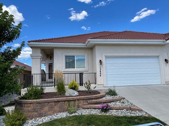 Building Photo - AMAZING TOWNHOME RIGHT OFF NORTH GATE CLOSE TO AFA & MONUMENT!!!!!!