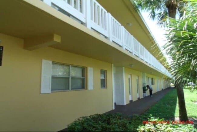 Building Photo - 540 SE 2nd Ave Unit J4 Rental