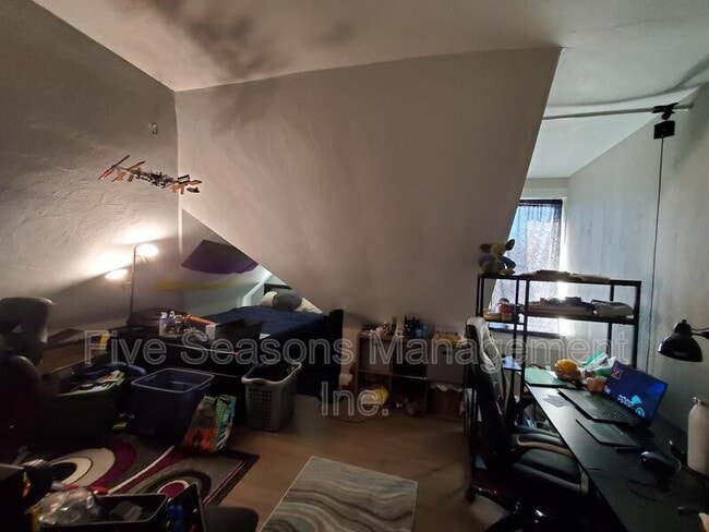 Photo - 68 S Union St