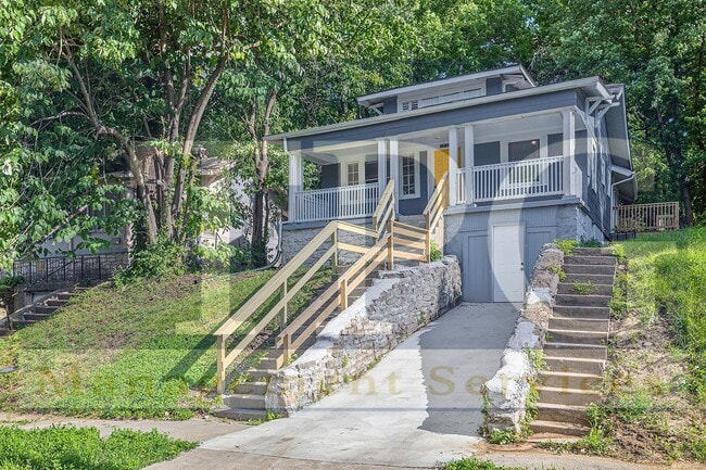 Photo - 1825 E 67th St