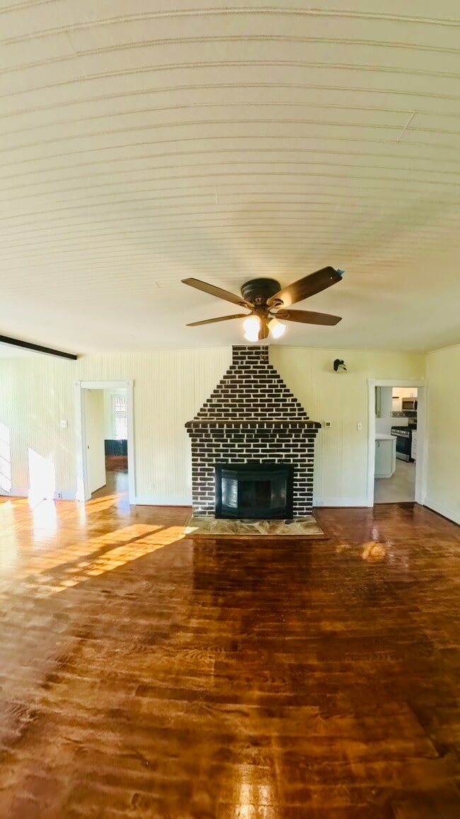 Photo - 5803 2nd St S