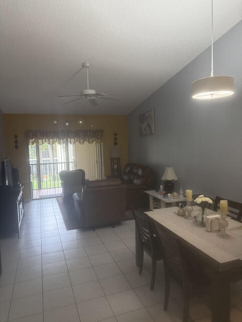 Photo - 7855 Willow Springs Dr Unit 723