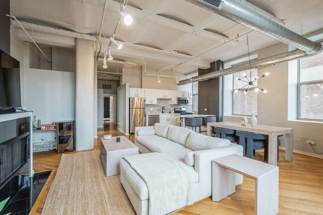 Photo - 500 S Clinton St Unit 330