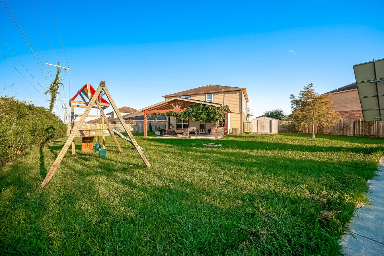 Photo - 346 Apache Field Ln