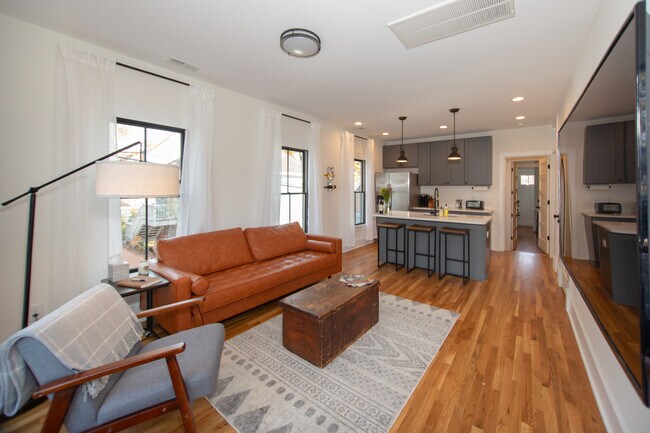 Photo - 1002 Lamond Ave Unidad 1BR Apartment Suite - East