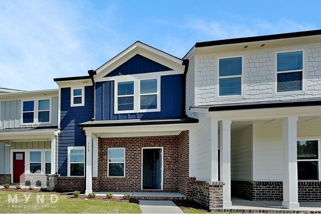 Building Photo - 710 Southland Dr