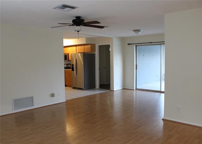 Photo - 1366 Windsor Dr