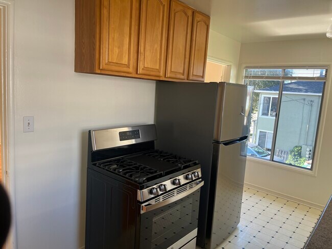 Photo - 919 Dwight Way Unit 919 Dwight Way