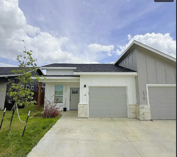 Building Photo - 215 Riptide Rd Unit A