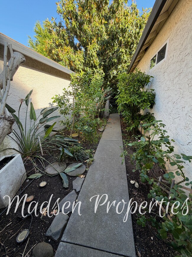 Photo - 255 Mission Serra Terrace