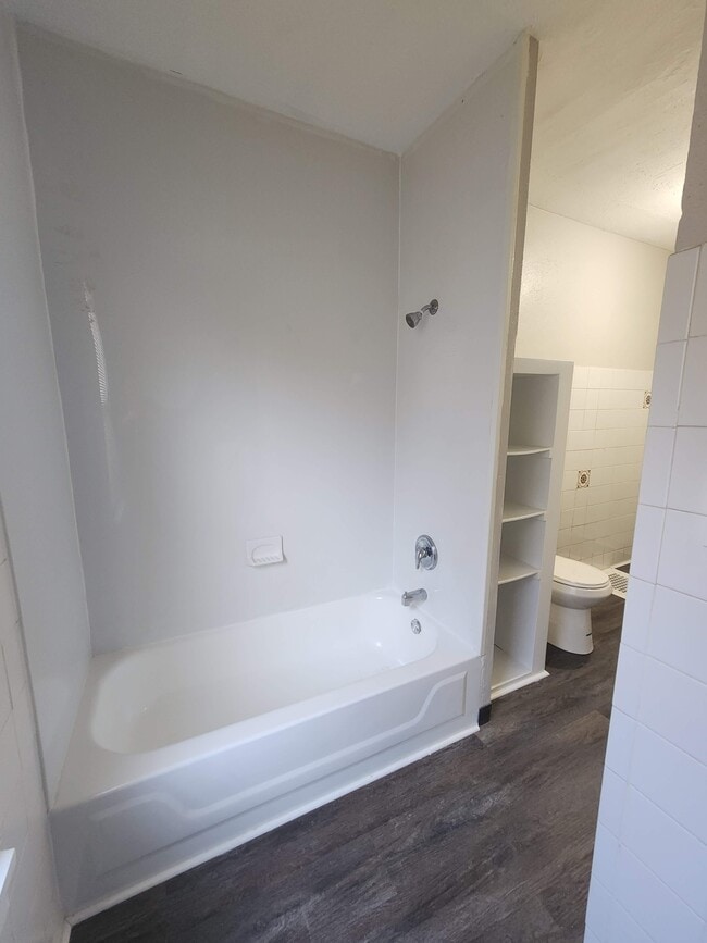 Photo - 233 Redmond Ave