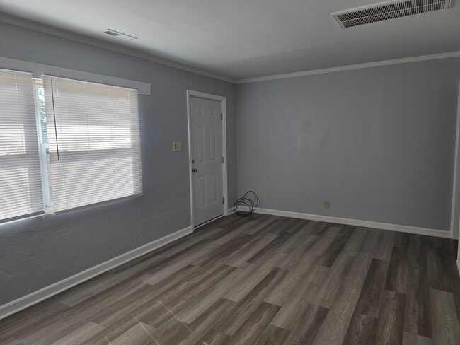 Photo - Cute 2 bedroom, 1 bath Duplex