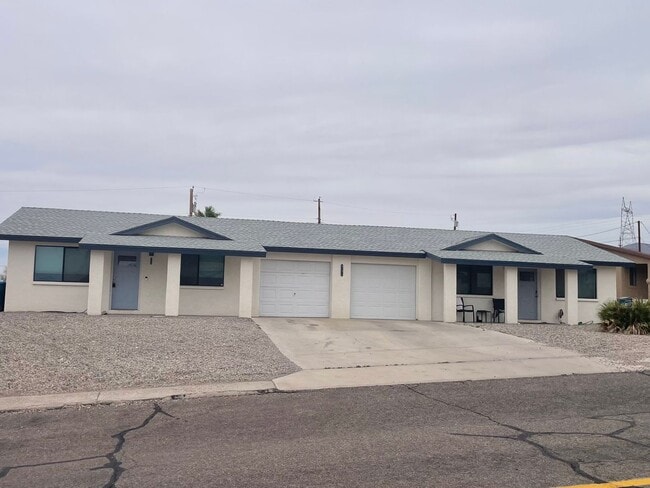 Photo - SOMB3171 Unit #101
