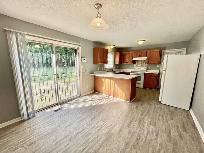 Photo - 3 Bedroom, 1.5 Bath RANCH Style NEST