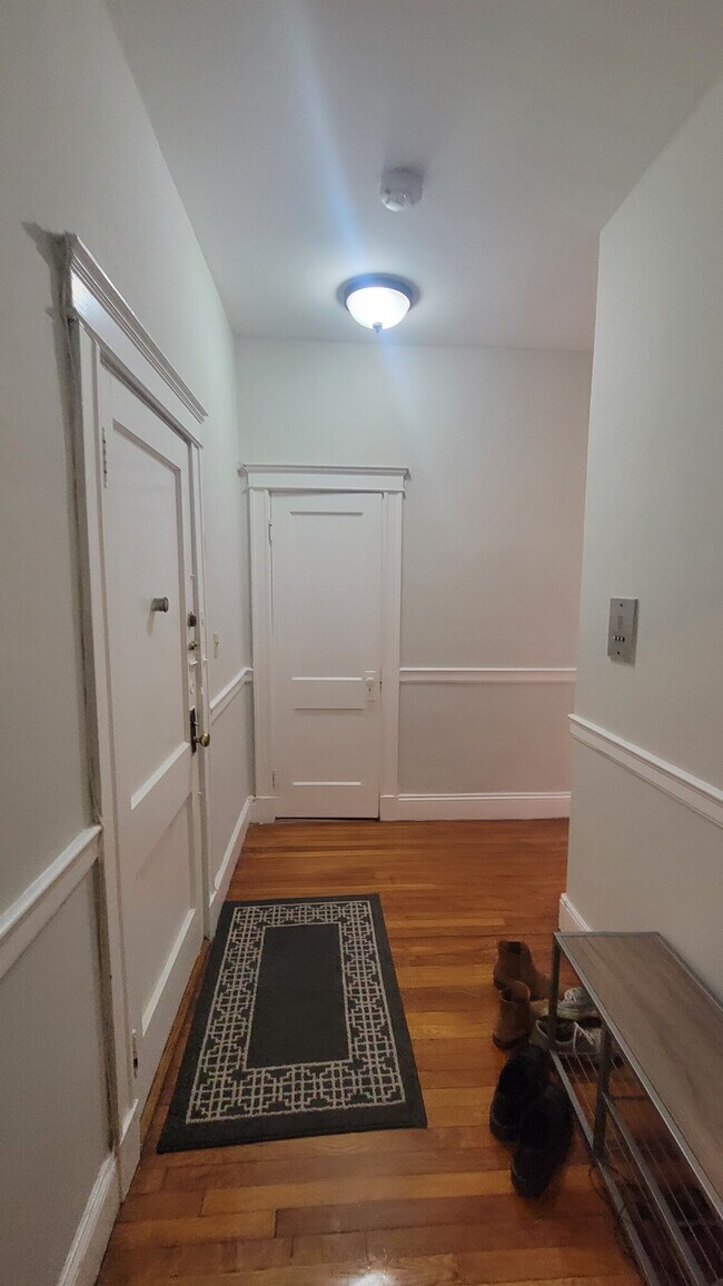 Photo - 16 Chester St Unit 2