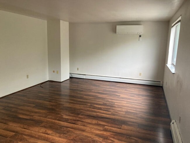 Photo - 50 Maplewood St