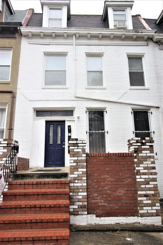 Photo - 2445 N. Calvert St