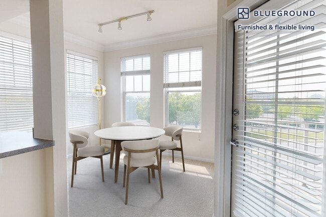 Photo - 1299 Corporate Dr Unit SI FL1-ID1867A