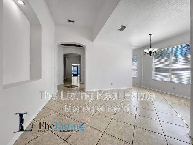 Photo - 8814 Sandy Plains Dr