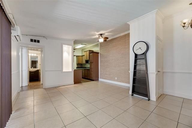 Photo - 2627 Douglas Ave Unit 205