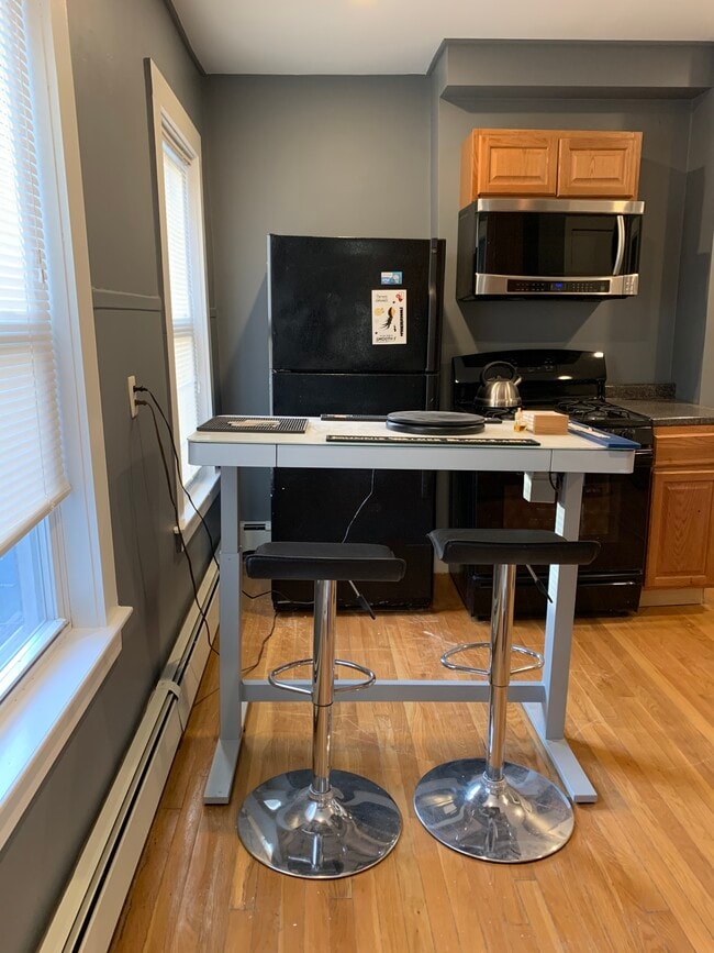 Photo - 60 Saint James St Unit 2