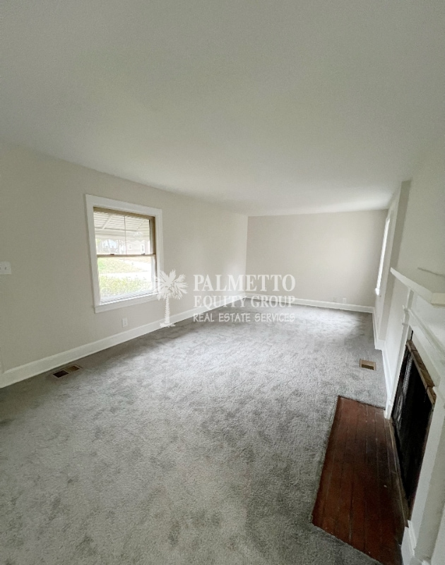 Photo - 1407 Oak St