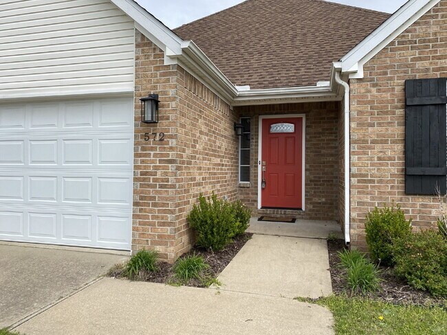 Photo - 572 Branchwood Ave