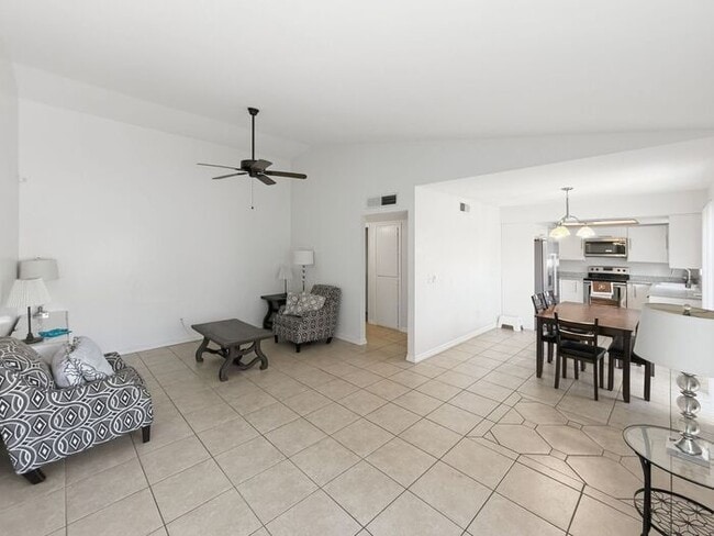 Photo - Townhome in the heart of Tempe!