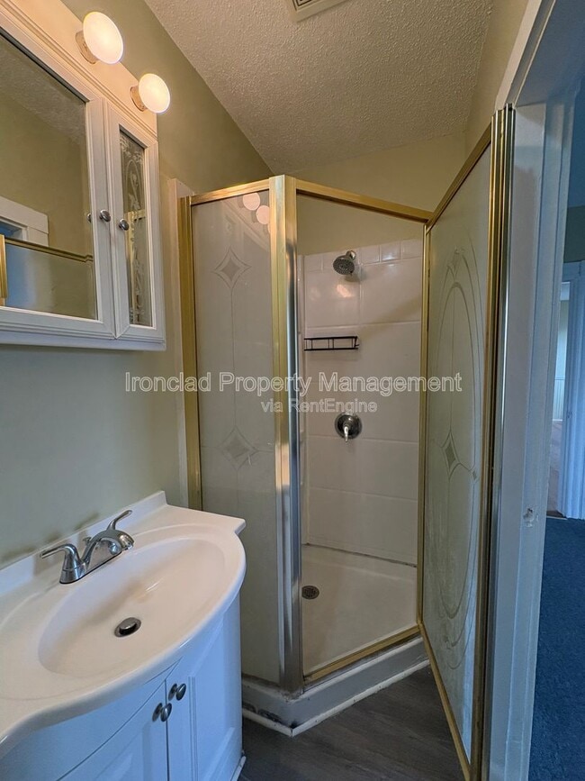 Building Photo - 242 Washington St Unit 242 3s