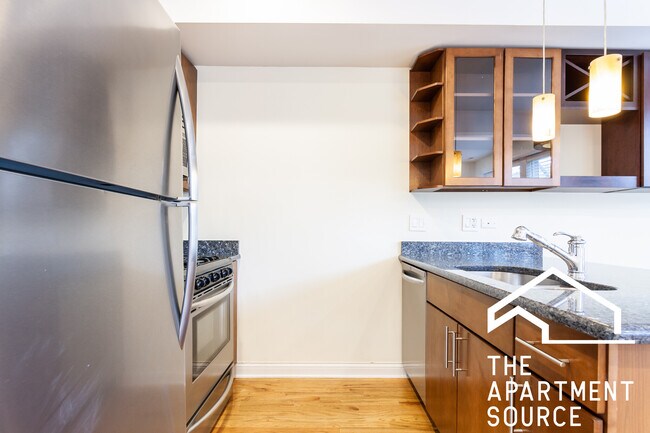 Building Photo - 1636 W Grace St Unit 1A Rental