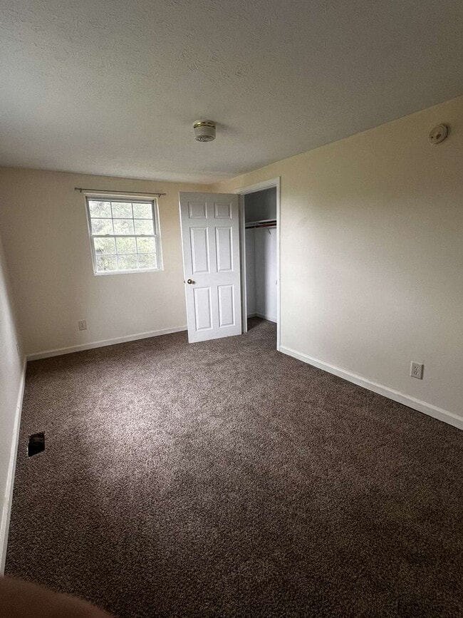 3Bedroom, 1Bathroom Duplex in Spencer, I... House House Rental in