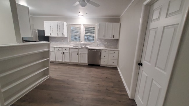 Photo - 330 Fager Dr