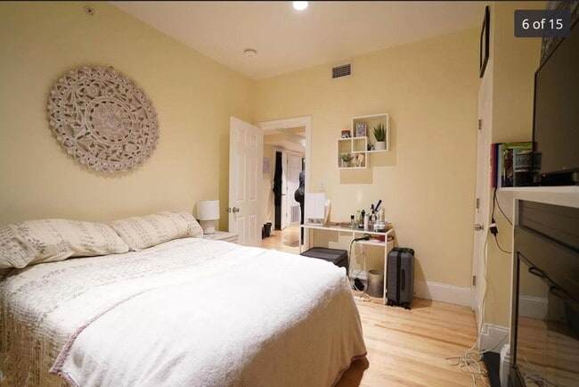 Photo - 1205 Beacon St