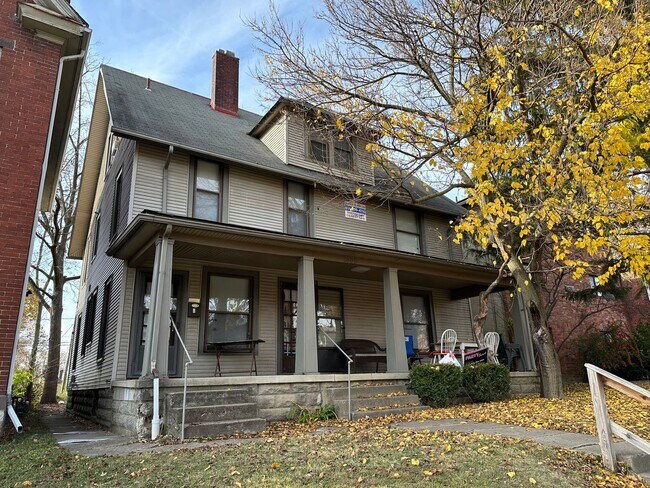 Building Photo - 1885-1887-1887 N 4th St Unit 1885-87 Rental