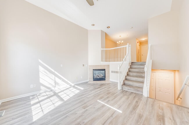 Photo - 695 River Park Village Blvd