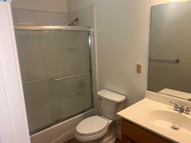 Photo - 426 Piper St