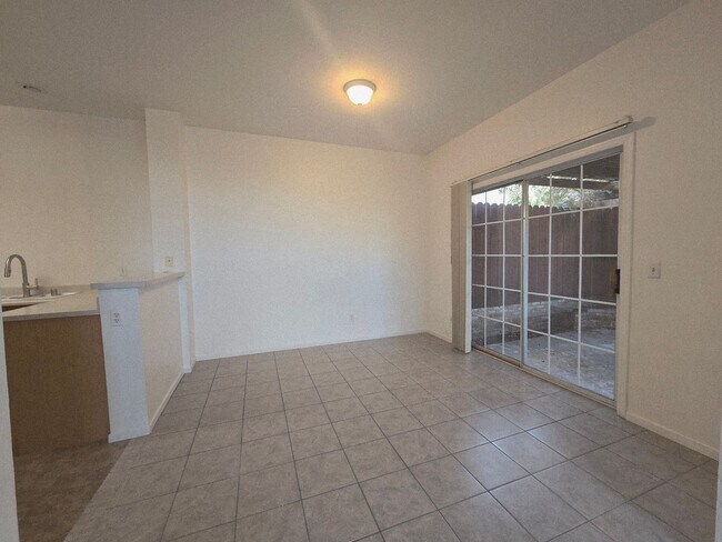 Photo - 2 BEDROOM TOWNHOUSE WITH 1 CAR GARAGE..HUR...