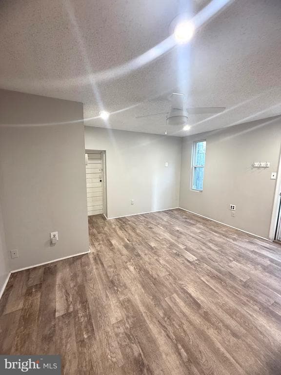 Photo - 125 Maple St