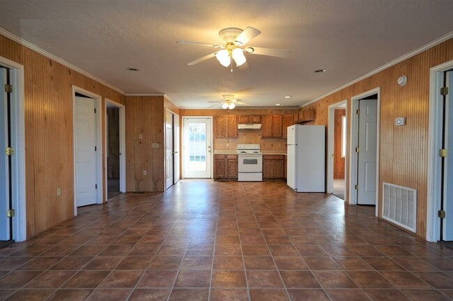 Photo - 4 Bed 2 Bath Home in Martin, TN *Remodeled* Fresh Paint & Flooring!
