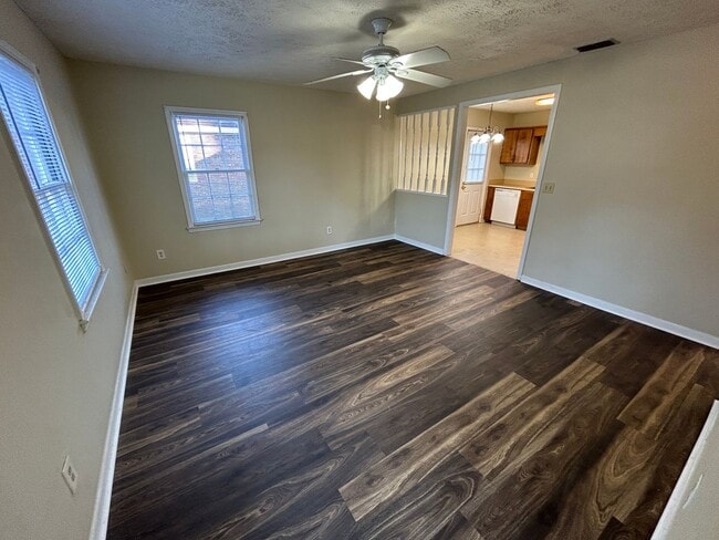 Photo - 116 Burlinton Dr Unit 116 Burlington Dr