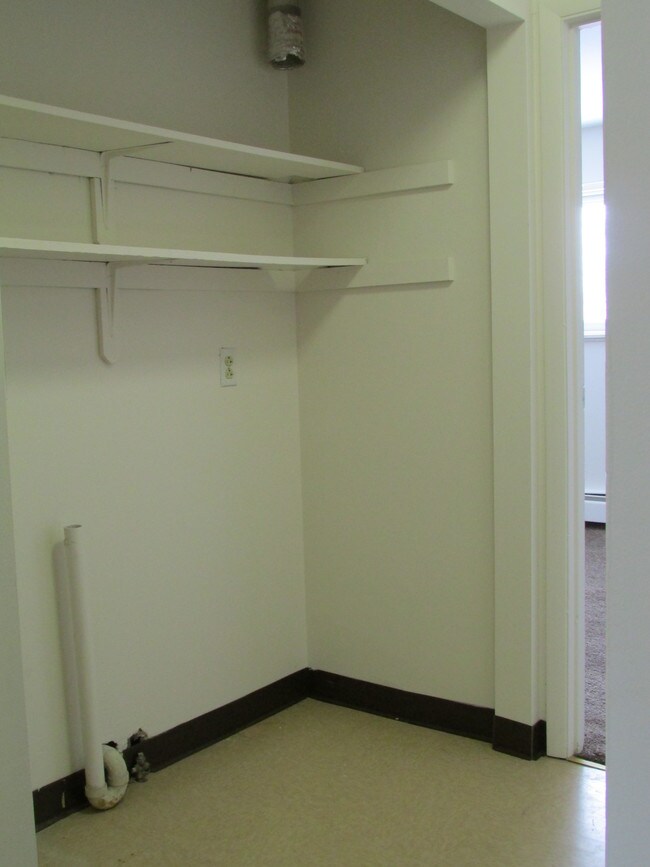 2BR Townhome