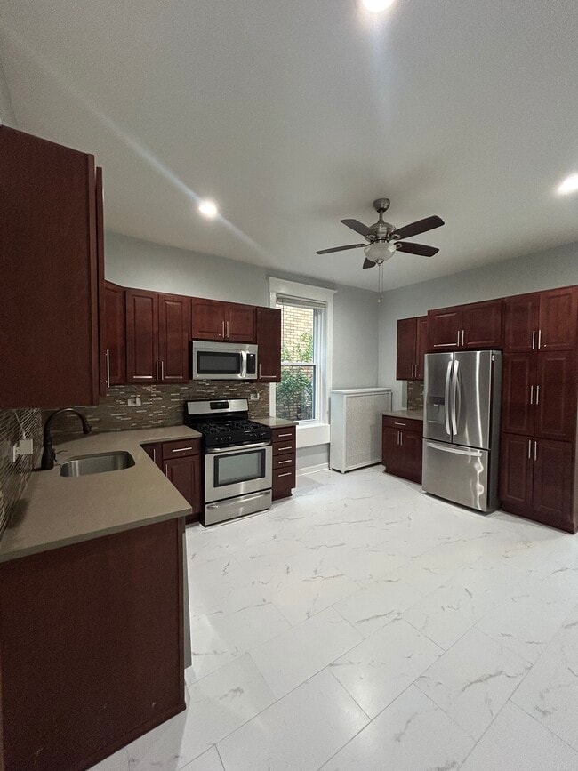 Photo - 1263 W Thorndale Ave Unidad 1 Floor