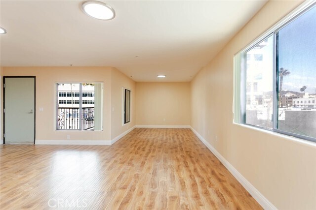 Photo - 1466 Tamarind Ave Unit 304