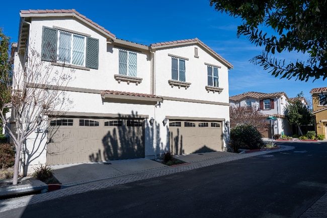 Photo - 859 Gary Lee King Common