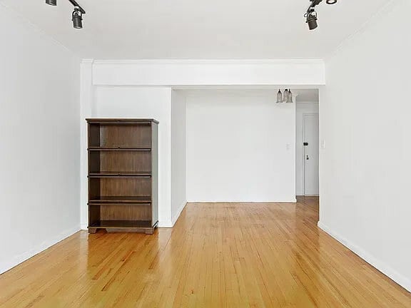 Photo - 302 E 88th St Unit 3F